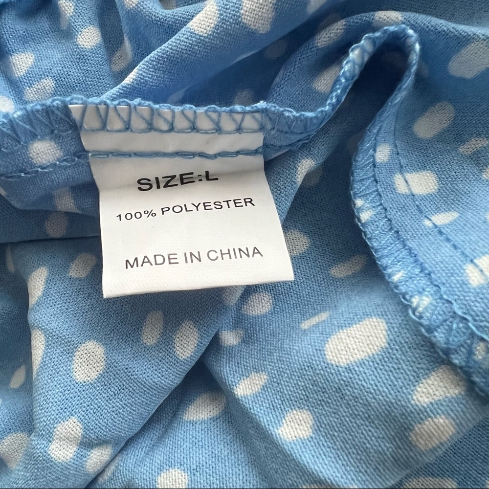 Short Flutter Sleeve Blue Floral Ruffle Skirt Sun Dress Tie Neck Sz Large Spring - Picture 12 of 12